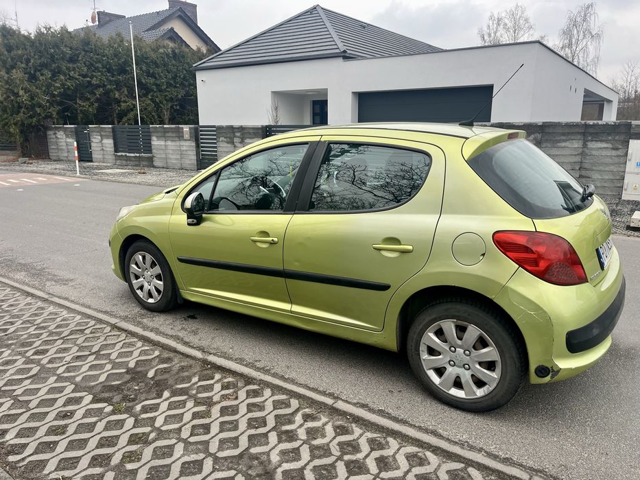 Peugeot 207 1.4 LPG / 2007R.