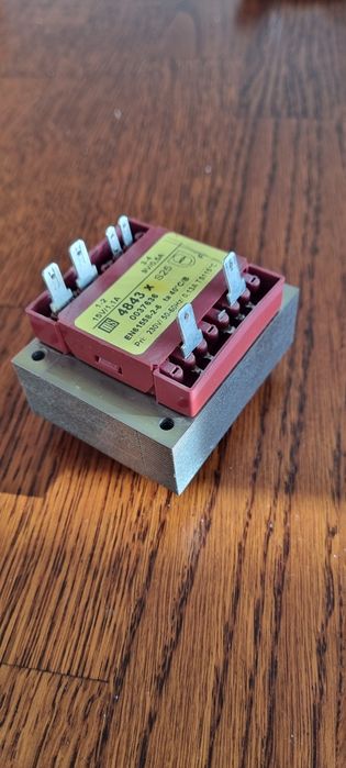 Transformator 15V/1.1A i 9V/0.5A do ekspresów Krups, Siemens (MS00376)