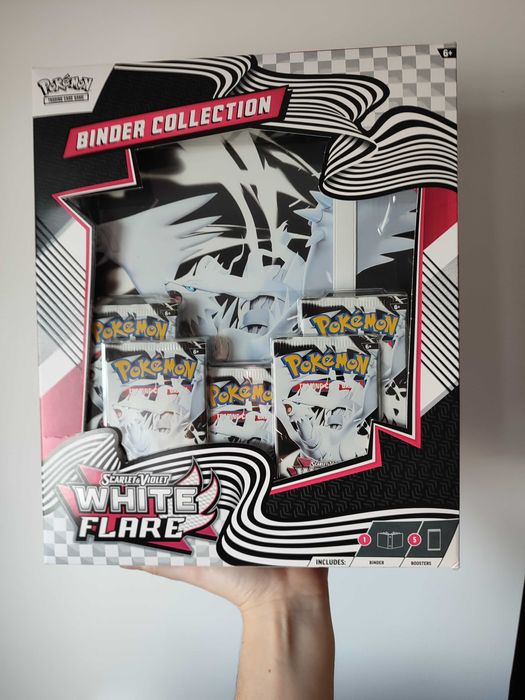 Pokémon White Flare Binder