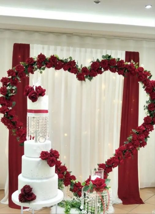 Łuk ślubny Metalowy stelaż serce 2m x2m