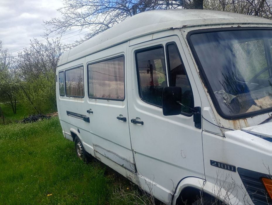 Продам мікроавтобус Мерседес.