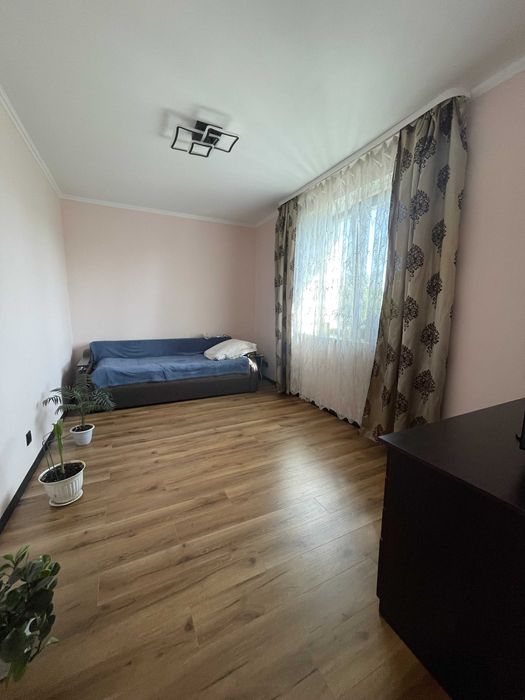 Продаж  окремого будинку+ магазин  в класній локаціі Солонка! Львів