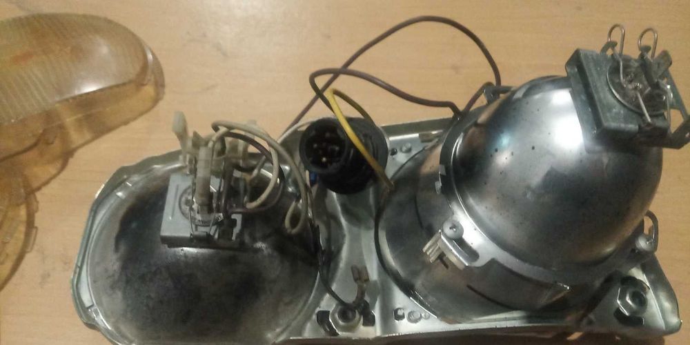 Faróis "olho de boi" E36