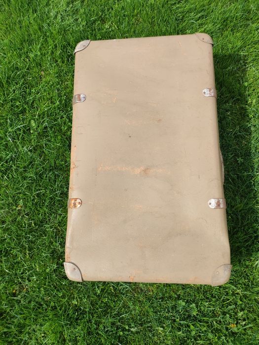 Stara kremowa walizka vintage retro art deco PRL DDR