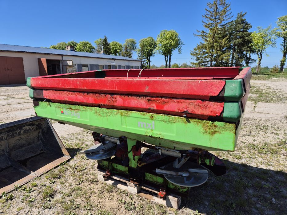 Rozsiewacz Unia mxl 1600