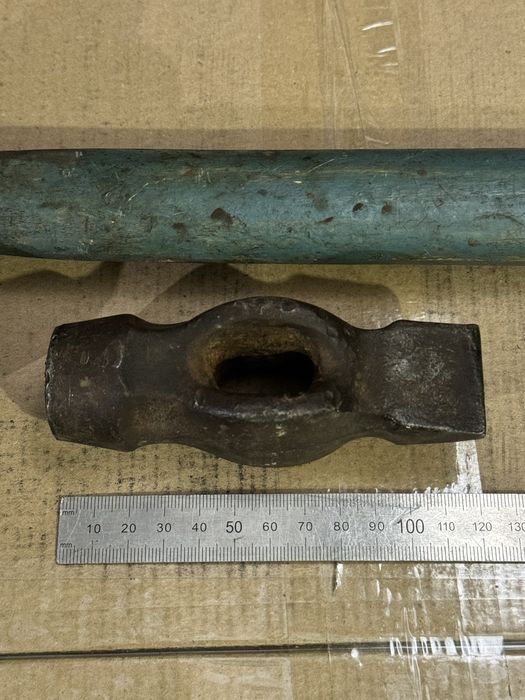 Ручний інструмент молоток