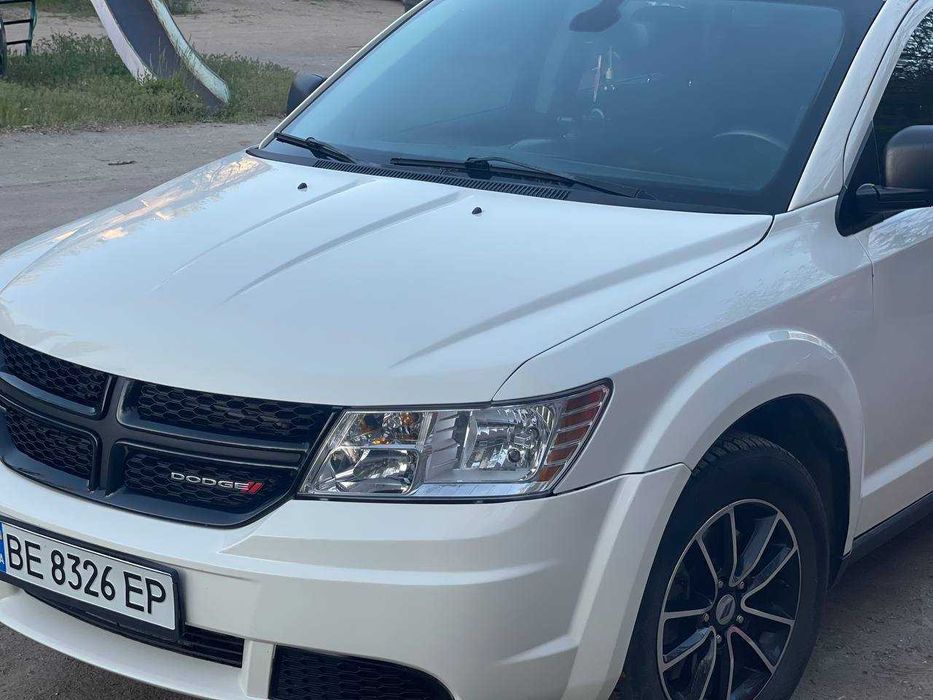 Продаю автомобіль Dodge Journey 2018