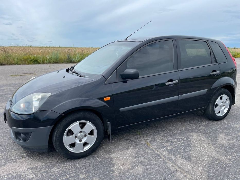 Продам Ford Fiesta 1,4 бензин 2007р.