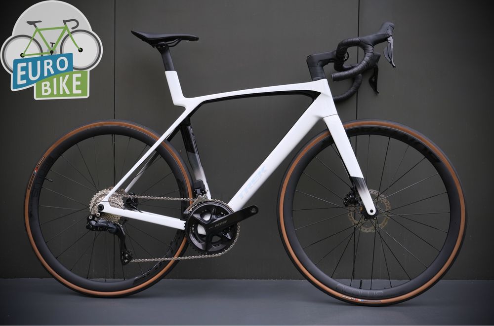 Новий шосейний велосипед Trek Madone SL 6 105 Di2 Gen 8 (2025)