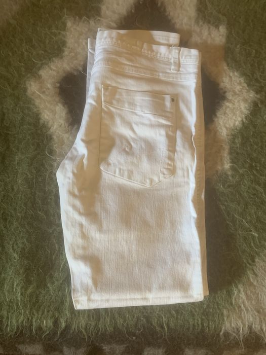 Жіночі білі джинси slim