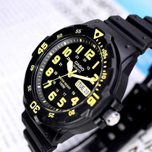 Кварцевые часы Casio MRW-200H-9BV | WR100 | Casio Edifice | g-shock