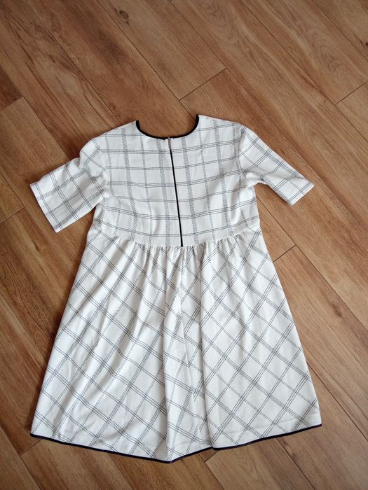 Sukienka Reserved 46