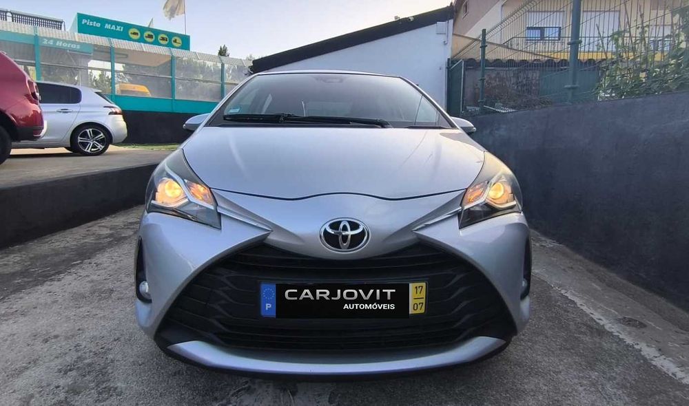 Toyota Yaris — fotografia 4