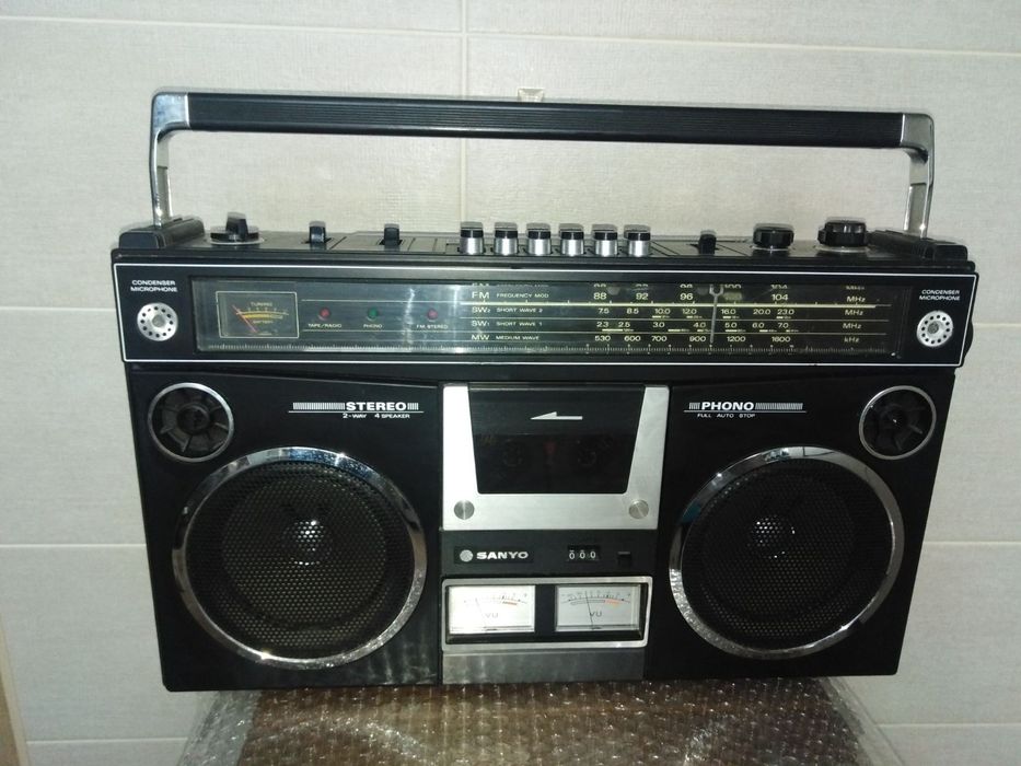 Винтажный радио магнитофон, Sanyo M4500ke, 1980г. Оригинал, Япония