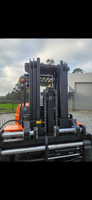 Empilhador diesel novo 7.000 Kg