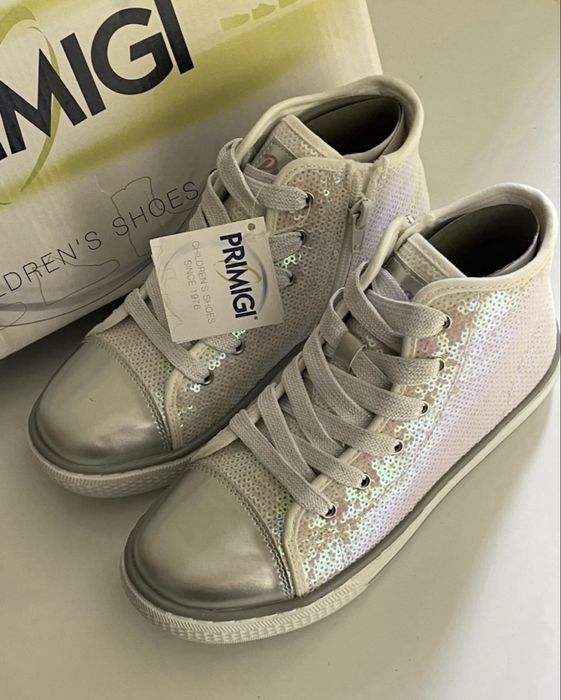 Очень красивые кеды кроссовки Италия Primigi ecco superfit  33-34 р