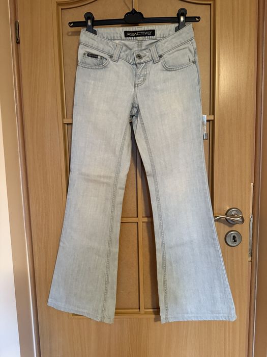 Jasne dzwony Reactive, styl Y2K, rozmiar