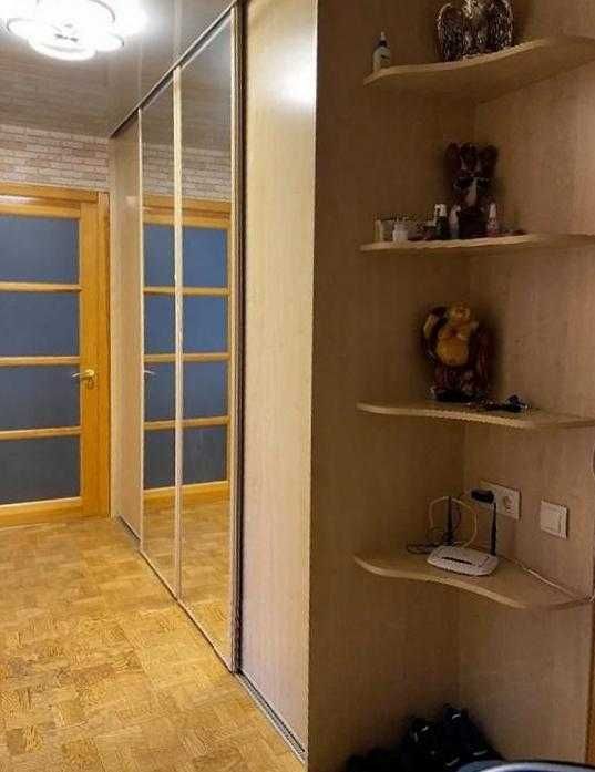 Продається 2 кімнатна квартира проспект Аерокосмічний, скляний міст