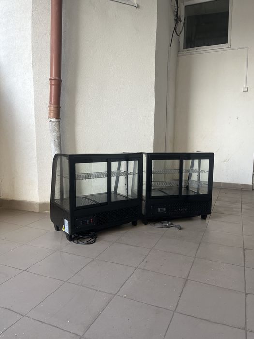 Холодильна Вітрина Кондитерська Frosty Італія Нові!!!