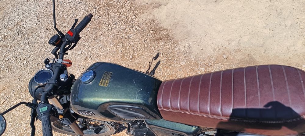 Mota 125 em bom estado