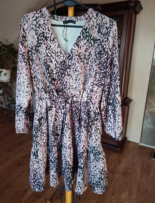 Nowa sukienka Mohito M gumka w pasie