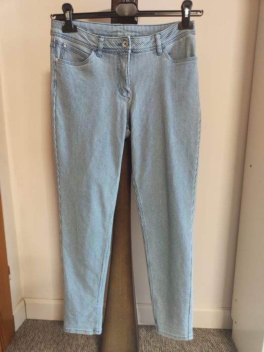 Damskie jeansy rurki w paseczki rozmiar 36