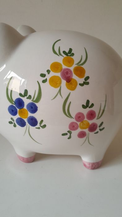 Mealheiro pintado á mão.