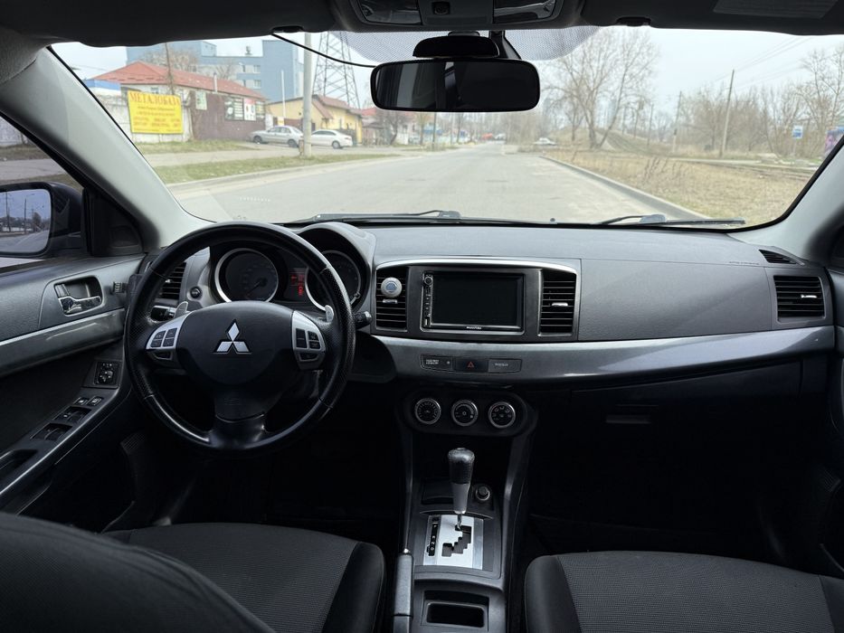 Mitsubishi Lancer X 10