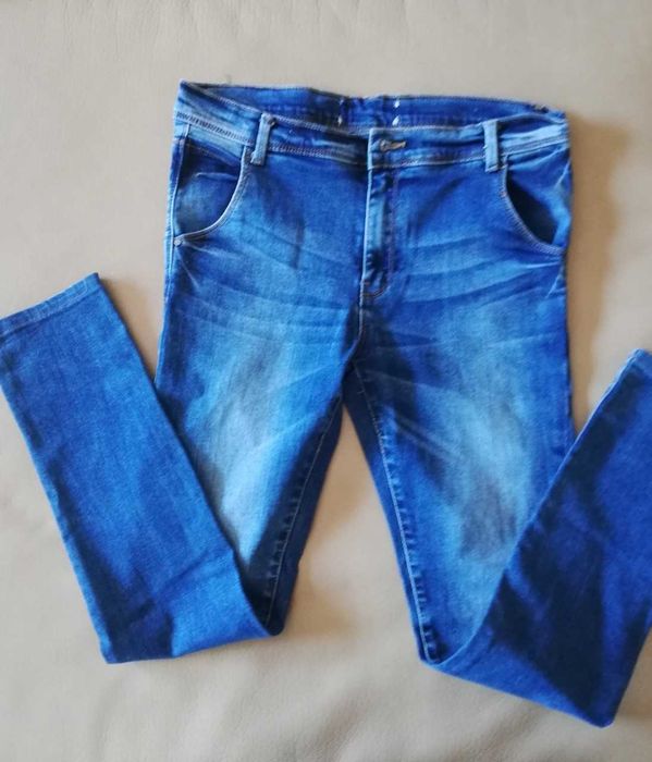 Calça em ganga extensivel 11/12 anos