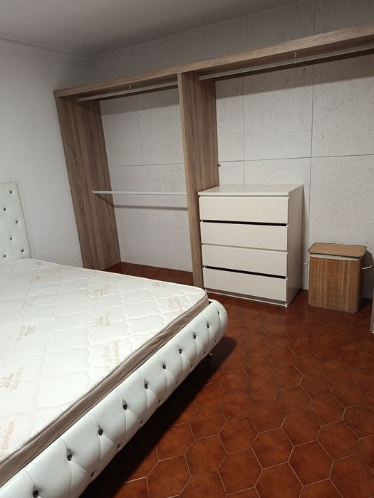 Quarto individual com 22 m2