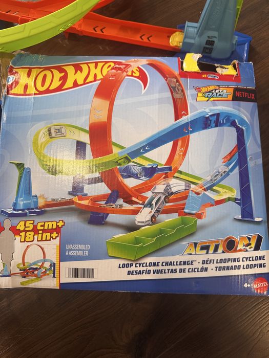 Продам Игровой набор Hot Wheels Испытания гиперпетли (HTK16)