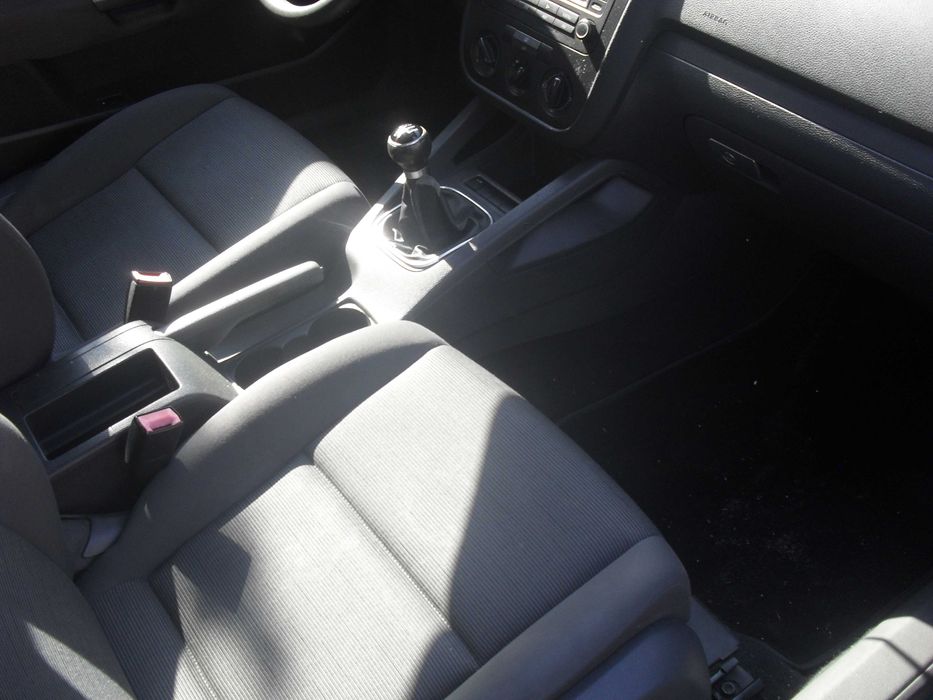 VW GOLF 5 1,4 BENZ. zarejestrowany Salon Polska I rej.2007 r.