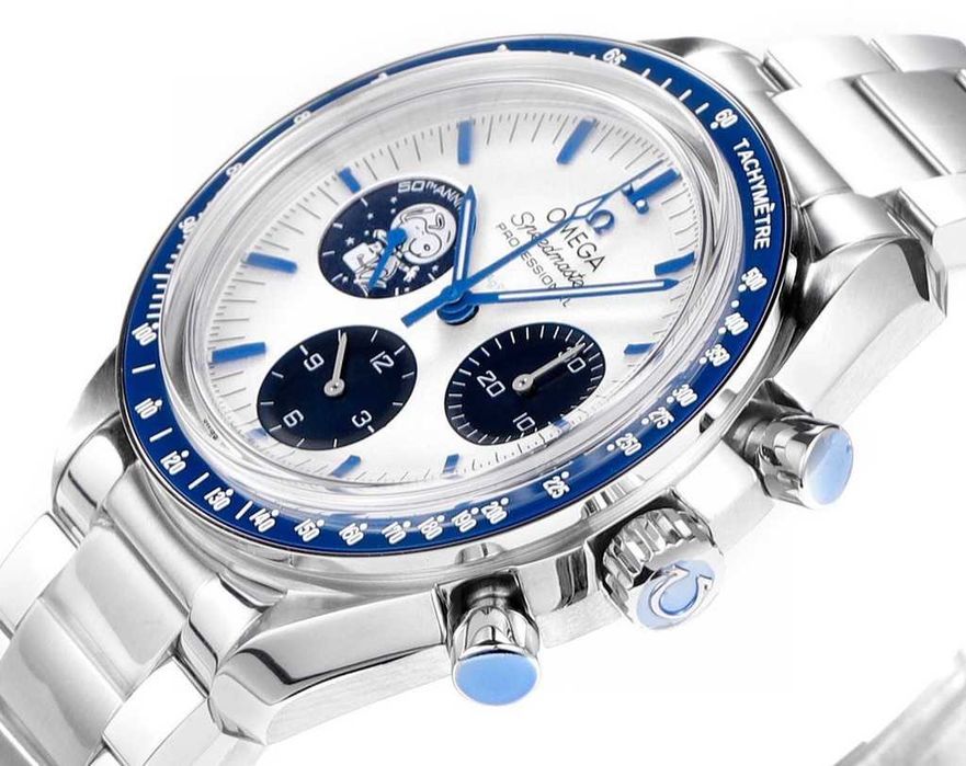 Годинник кварцовий Omega Speedmaster "Silver Snoopy Award" 50th Anniversary features a 42mm