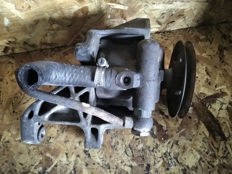 BOMDA DIRECÇÃO / DIREÇÃO ASSISTIDA VOLKSWAGEN GOLF III / PASSAT B4