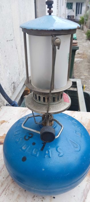 Candeeiro sem botija