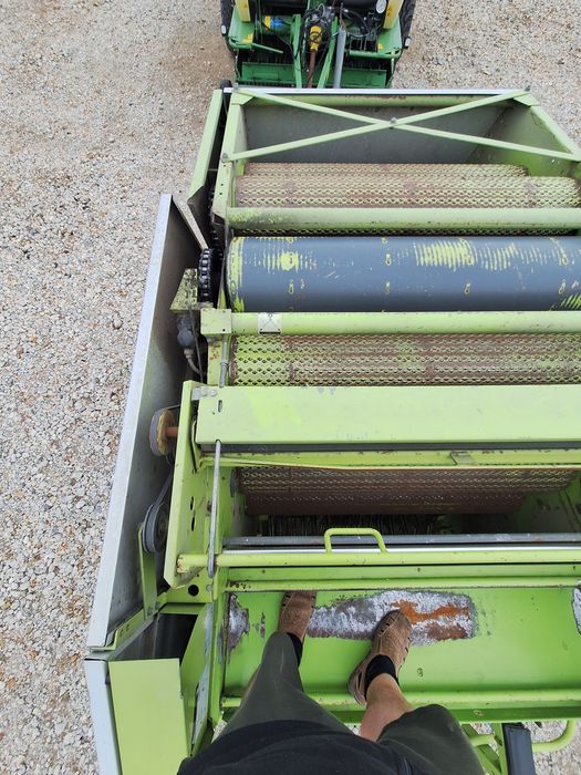Прес- подборщик Пресс-підбирач John Deere  Claas 
Deere 332, 332а Джон Дір