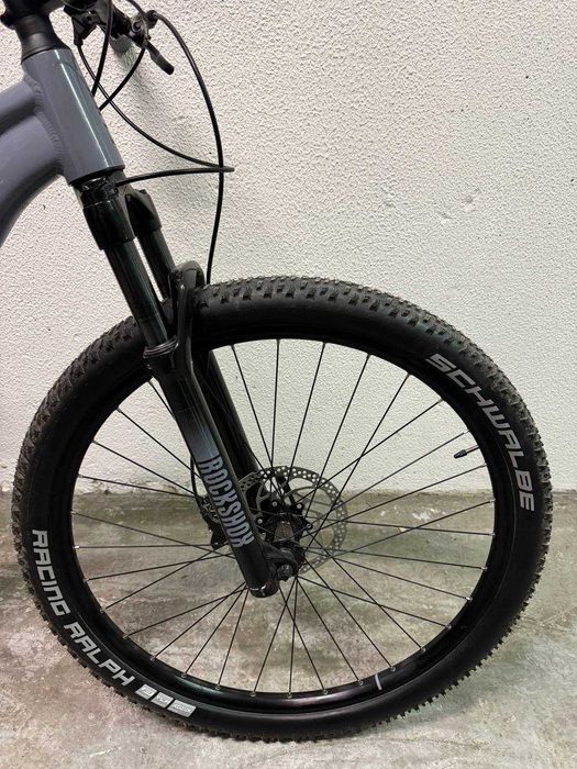 Bicicleta Cube Reaction Pro, tamanho S – Como Nova