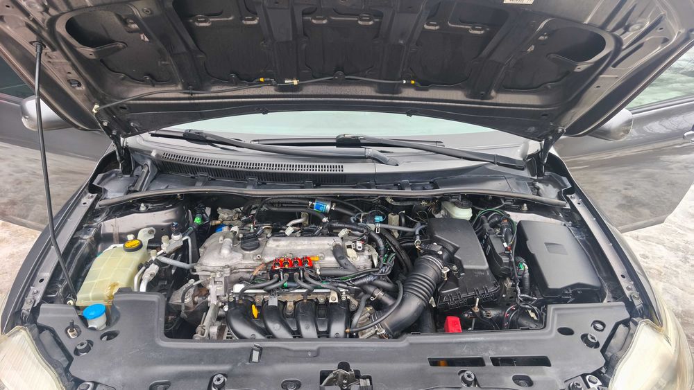 Продам королу 1.6 газ. бензин