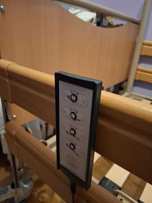 Łóżko rehabilitacyjne Vermeiren Luna Basic 2