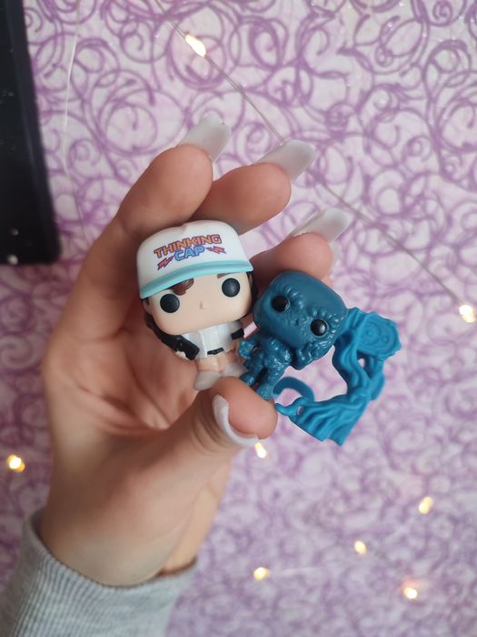 Дастін та векна дивні дива ОБМІН