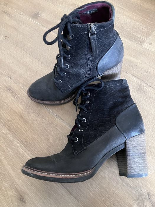 Botki skórzane na obcasie firmy Tamaris r.37
