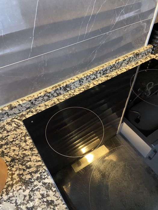 Placa de Vitrocerâmica Jocel 59 cm