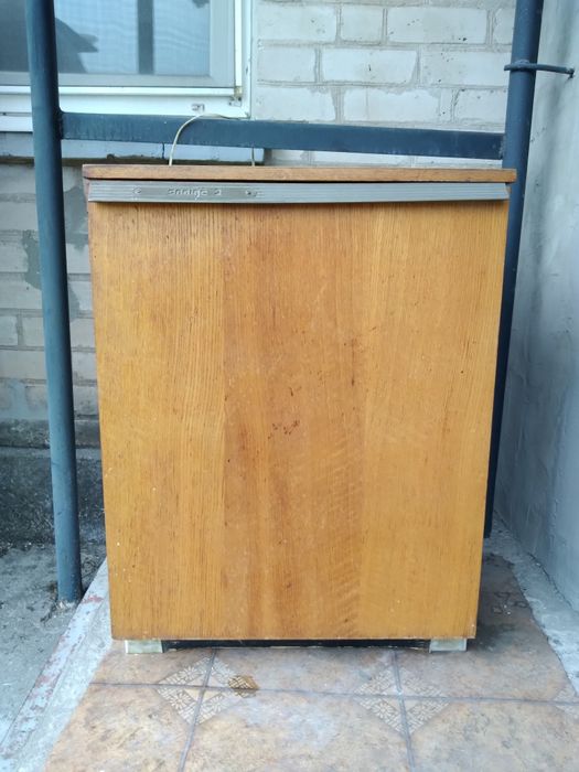 Маленький холодильник 85 см