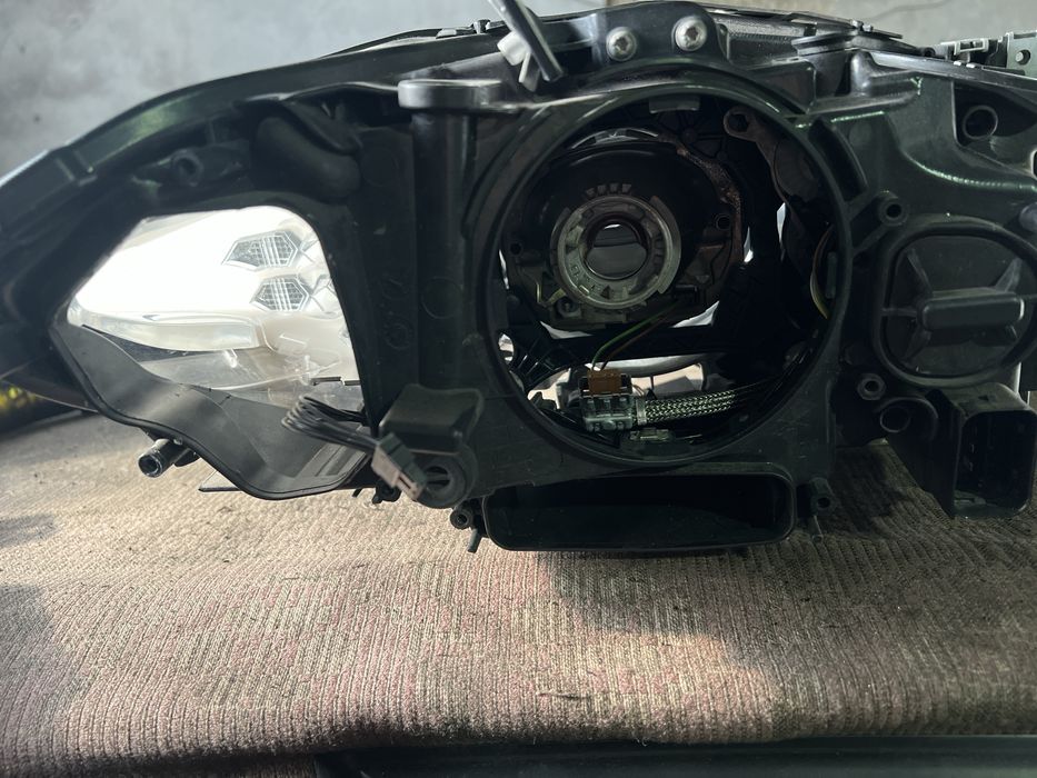 Фара ліва BMW 5 F10 F11(2010-2013) Bi-Xenon LED Hella