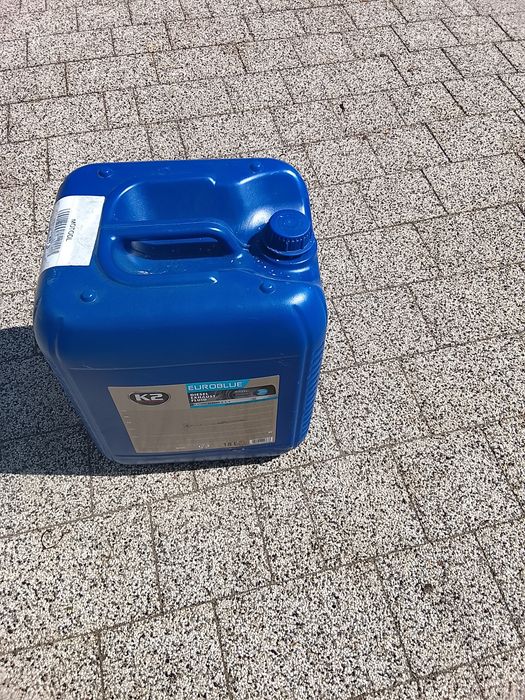 Używane kanistry po AdBlue