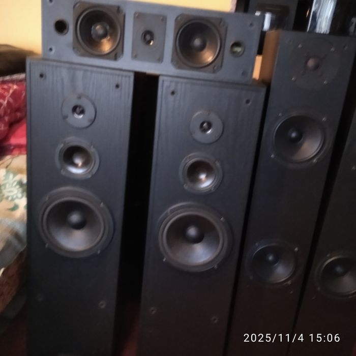 На продаж колонки qudaral SX 160