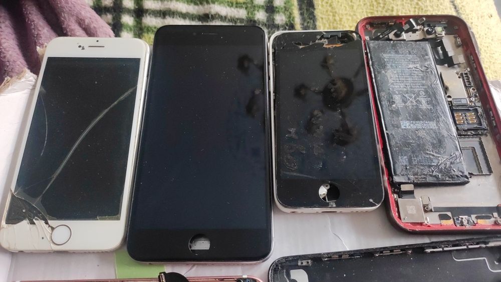 Лот Iphone 54 одиниці. Модулів 36 одиниць.