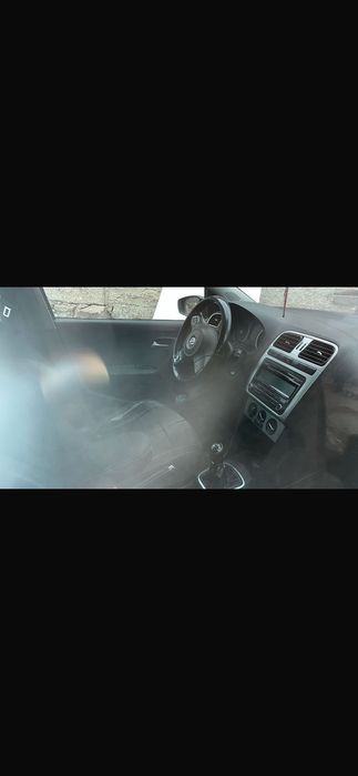 Carro Polo com 106000km ! 6400 euros pra vender !