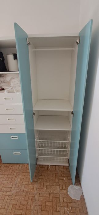 Roupeiro IKEA Azul Bebé