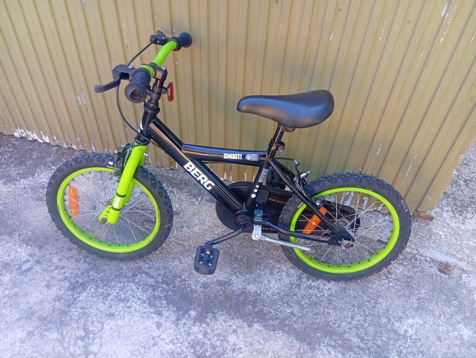 Vendo bicicleta e moto 4 criança